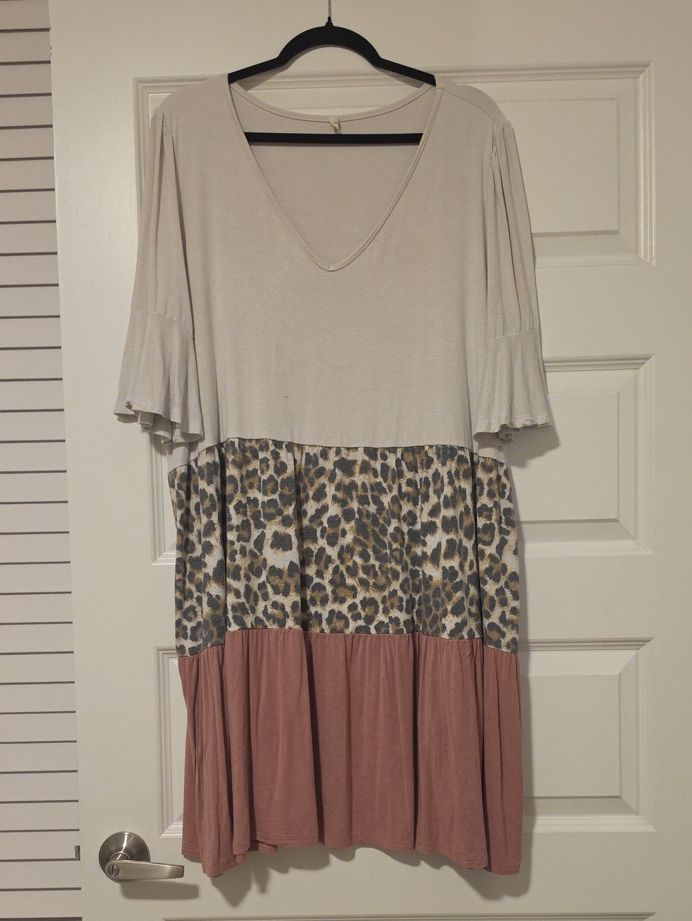 Beeson River Colorblock V-Neck Midi Dress in Cream, Leopard, and Dusty Rose